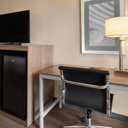 Wingate By Wyndham Troy Hotel Buitenkant foto