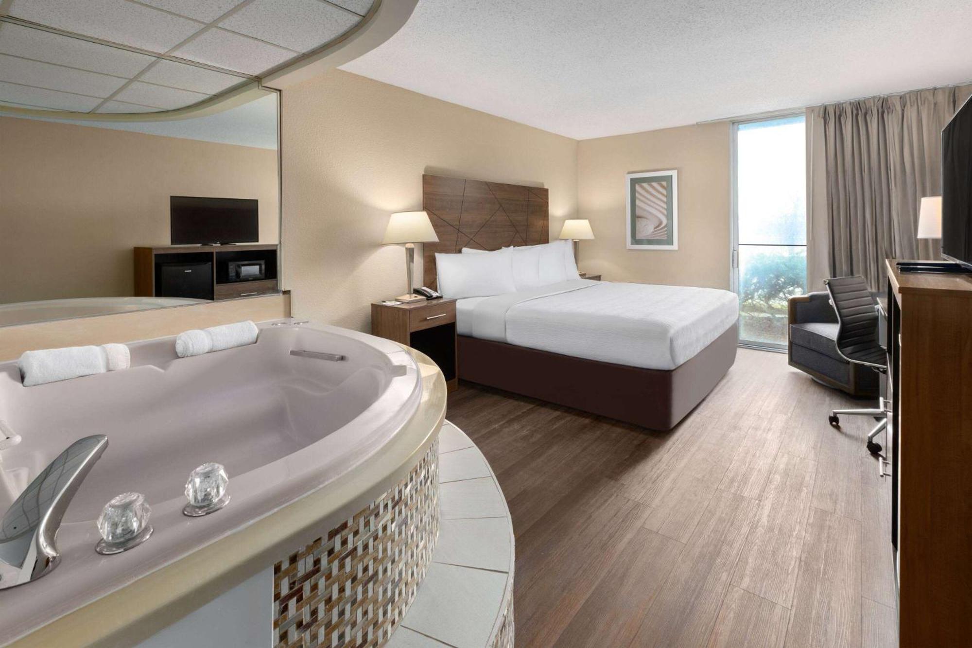 Wingate By Wyndham Troy Hotel Buitenkant foto