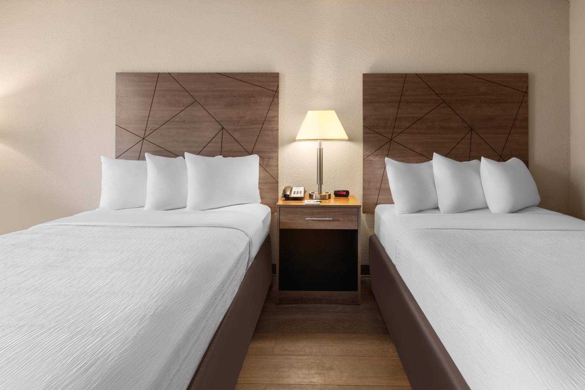 Wingate By Wyndham Troy Hotel Buitenkant foto