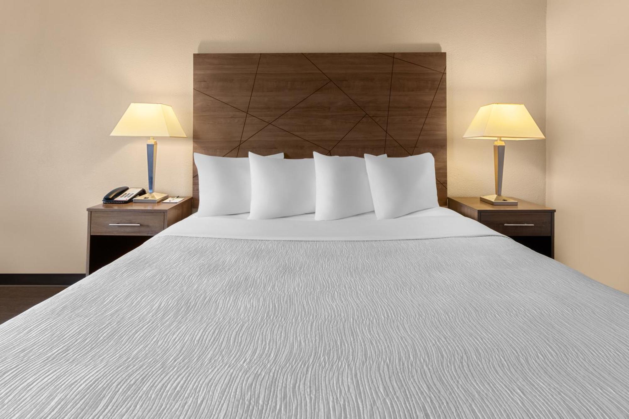 Wingate By Wyndham Troy Hotel Buitenkant foto